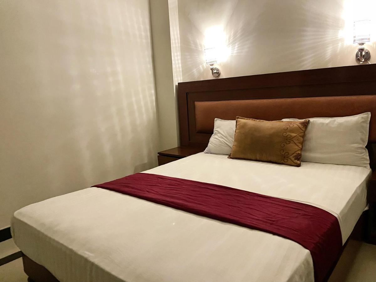Hotel Multan Ngoại thất bức ảnh
