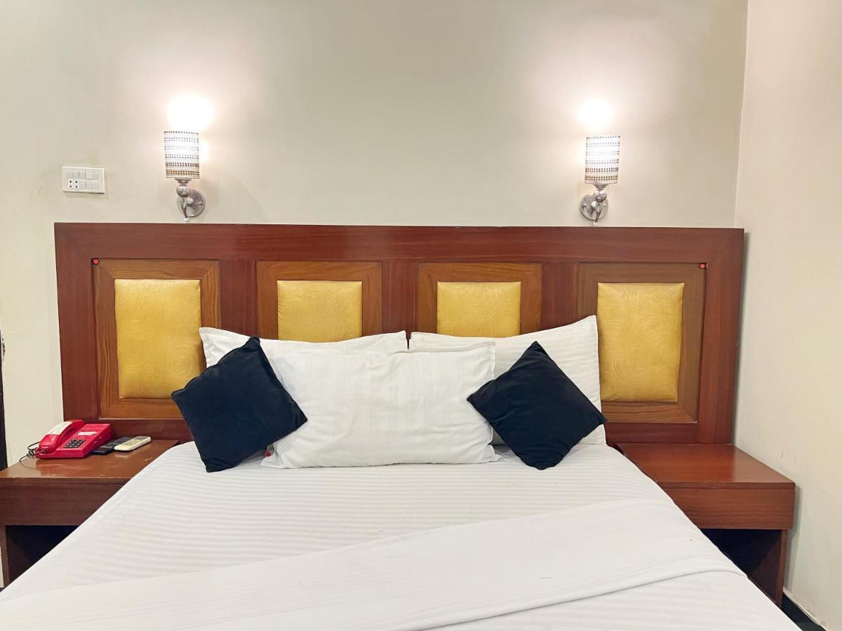 Hotel Multan Ngoại thất bức ảnh