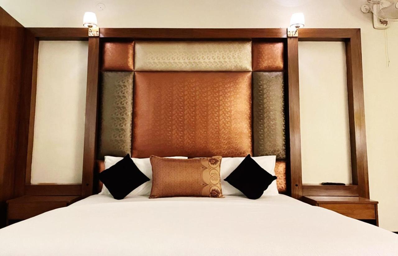 Hotel Multan Ngoại thất bức ảnh