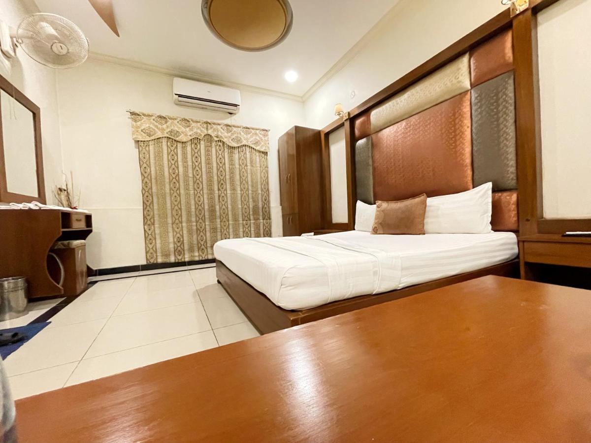 Hotel Multan Ngoại thất bức ảnh