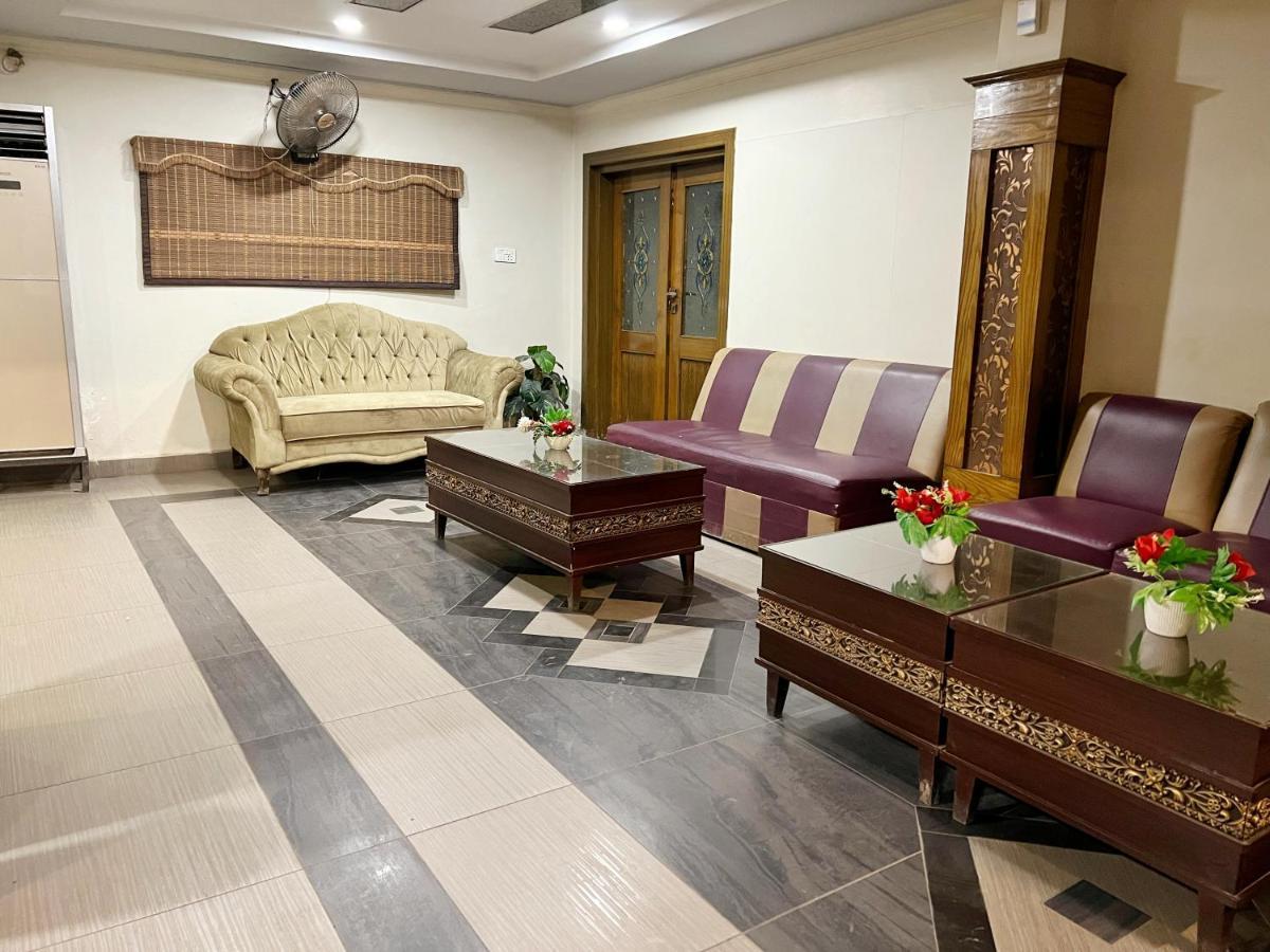 Hotel Multan Ngoại thất bức ảnh