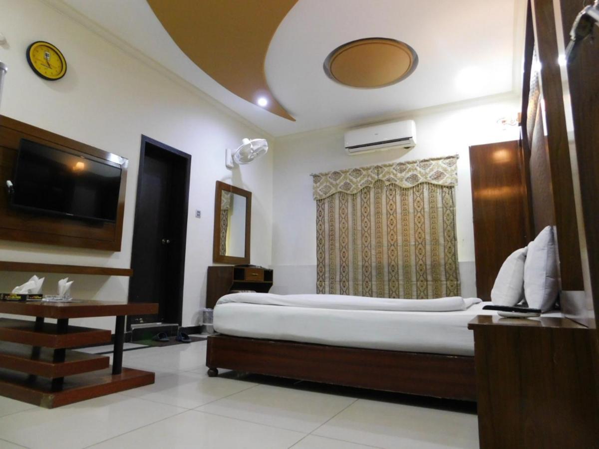 Hotel Multan Ngoại thất bức ảnh