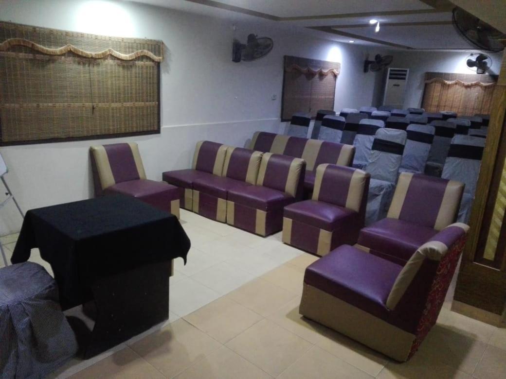 Hotel Multan Ngoại thất bức ảnh